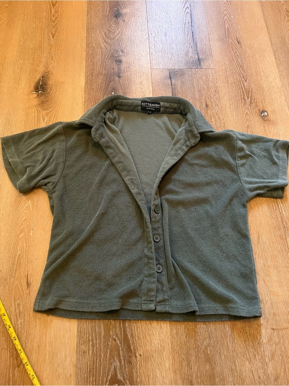 KITTENISH Olive Green Short-Sleeve Extra Small Shirt